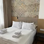 New Sobieski By Oneapartments شقة