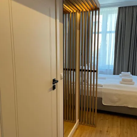 New Sobieski By Oneapartments Апартаменты *